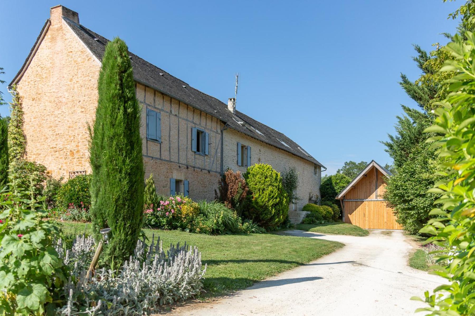 Maison D'Hotes La Maison De Leopold Terrasson Eksteriør bilde